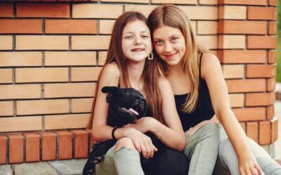 Waarom word ik gepest? Help je tiener begrijpen waar pestgedrag vandaan komt